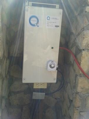 Gabinete de control individual instalado en campo